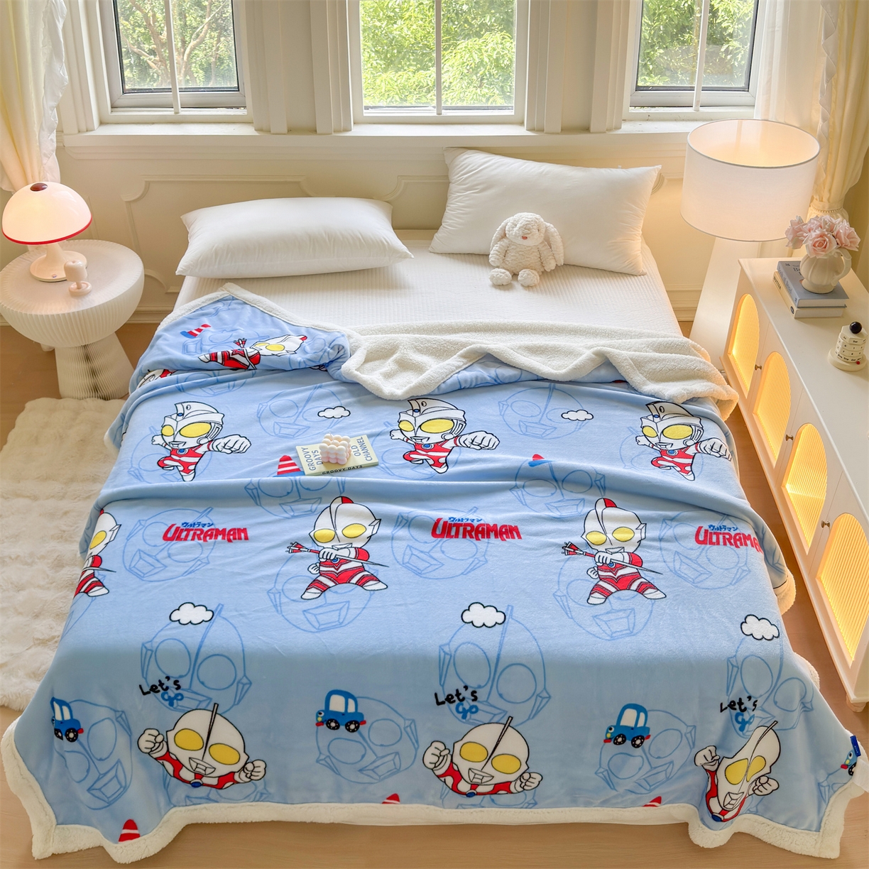 91家纺网 家纺一手货源 找家纺 （总）名兮家居 2025秋冬正版授权经典奥特曼高克重牛奶绒羊羔绒多功能盖毯【含防伪标】