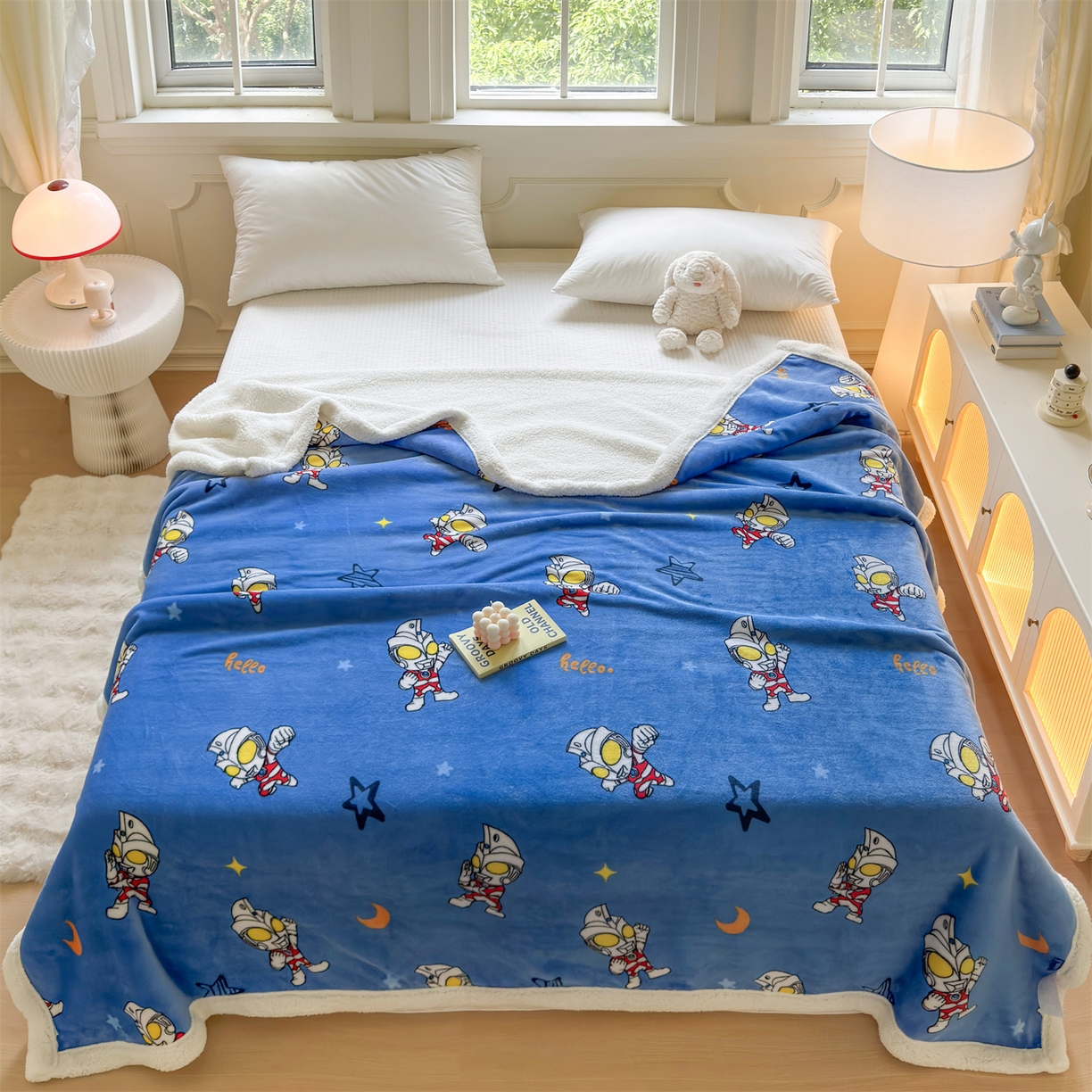 91家纺网 家纺一手货源 找家纺 （总）名兮家居 2025秋冬正版授权经典奥特曼高克重牛奶绒羊羔绒多功能盖毯【含防伪标】