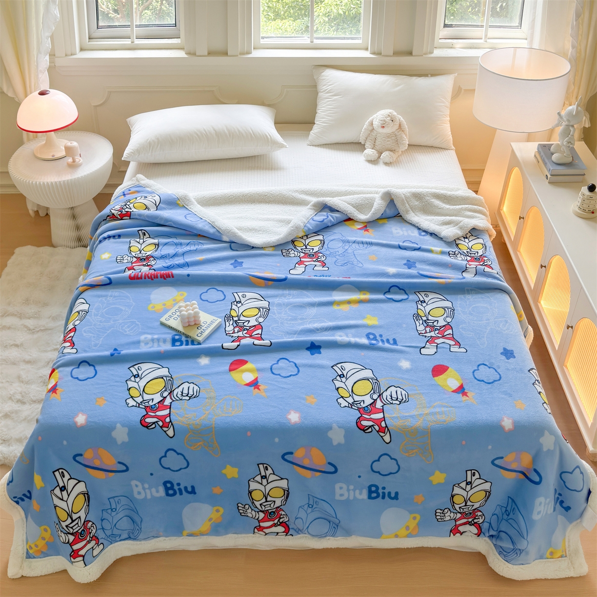 91家纺网 家纺一手货源 找家纺 （总）名兮家居 2025秋冬正版授权经典奥特曼高克重牛奶绒羊羔绒多功能盖毯【含防伪标】