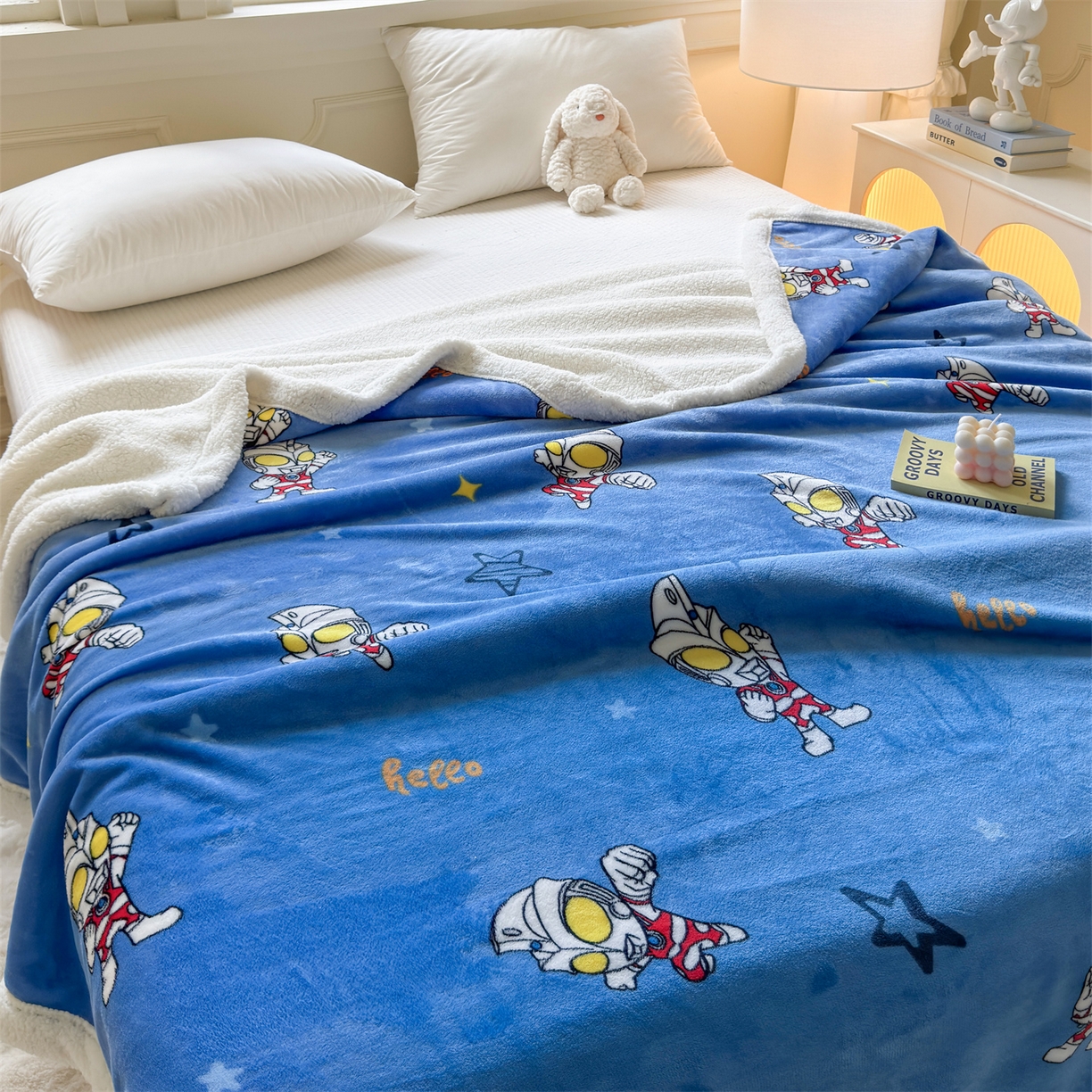 91家纺网 家纺一手货源 找家纺 （总）名兮家居 2025秋冬正版授权经典奥特曼高克重牛奶绒羊羔绒多功能盖毯【含防伪标】