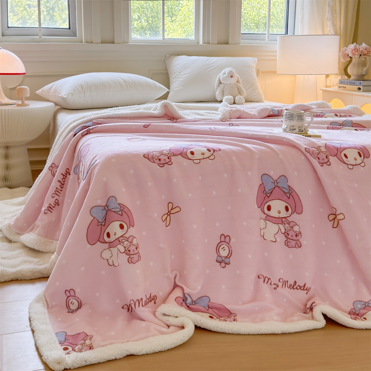 91家纺网 家纺一手货源 找家纺 名兮家居 2025秋冬正版授权经典奥特曼高克重牛奶绒羊羔绒多功能盖毯【含防伪标】 盖毯-点点美乐蒂