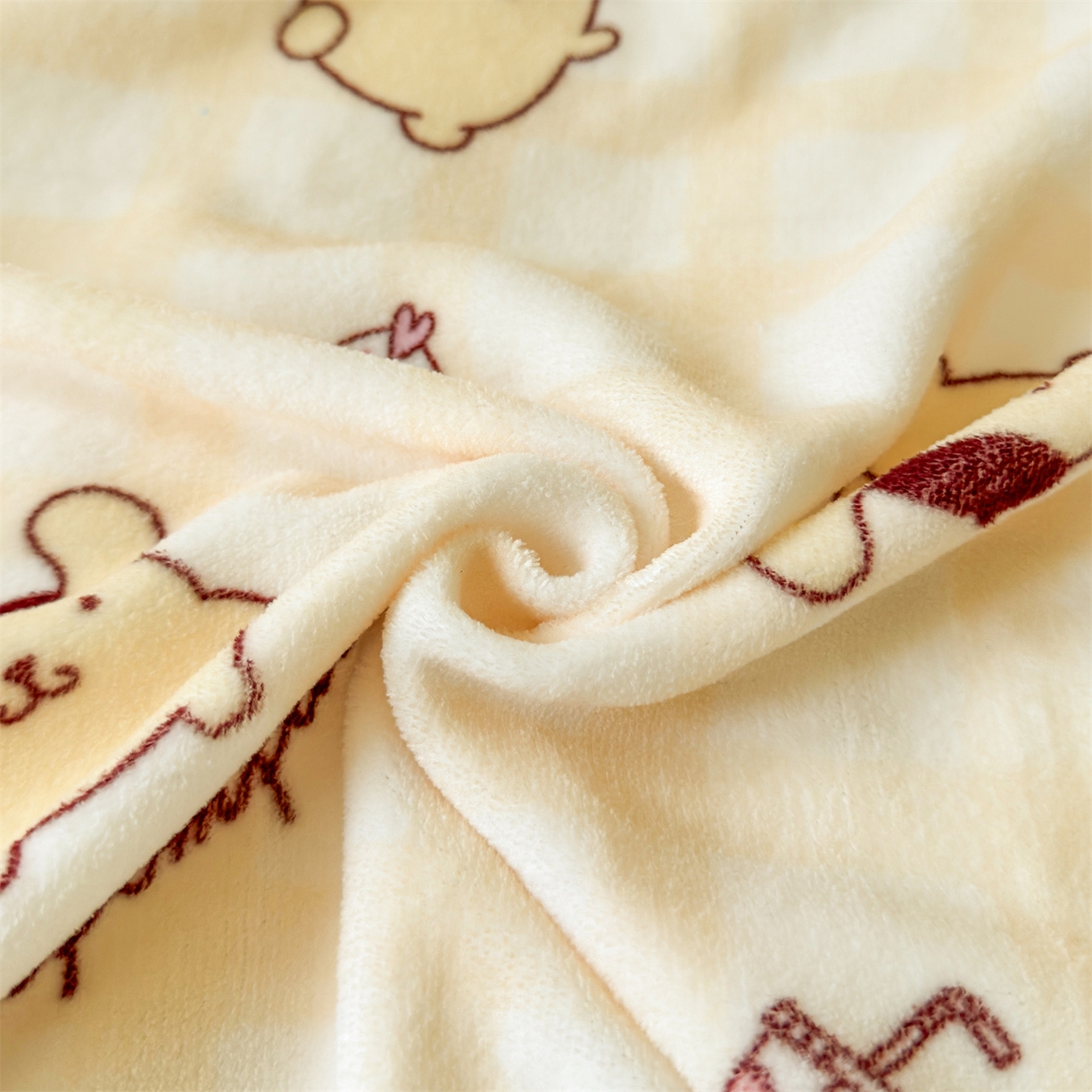 91家纺网 家纺一手货源 找家纺 名兮家居 2025秋冬正版授权经典奥特曼高克重牛奶绒羊羔绒多功能盖毯【含防伪标】 盖毯-格子布丁狗