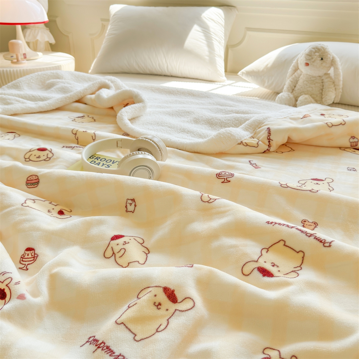 91家纺网 家纺一手货源 找家纺 名兮家居 2025秋冬正版授权经典奥特曼高克重牛奶绒羊羔绒多功能盖毯【含防伪标】 盖毯-格子布丁狗