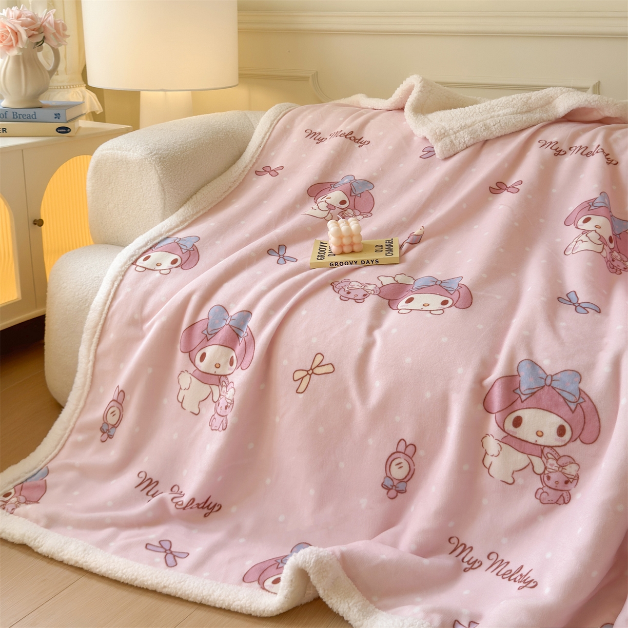 91家纺网 家纺一手货源 找家纺 名兮家居 2025秋冬正版授权经典奥特曼高克重牛奶绒羊羔绒多功能盖毯【含防伪标】 盖毯-点点美乐蒂