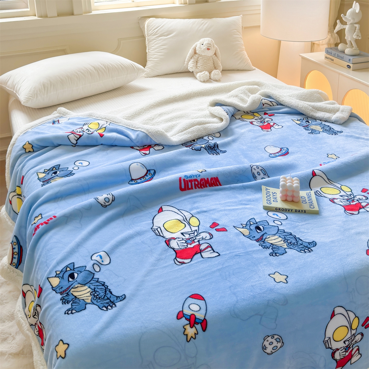 91家纺网 家纺一手货源 找家纺 名兮家居 2025秋冬正版授权经典奥特曼高克重牛奶绒羊羔绒多功能盖毯【含防伪标】 盖毯-奥特曼打怪兽