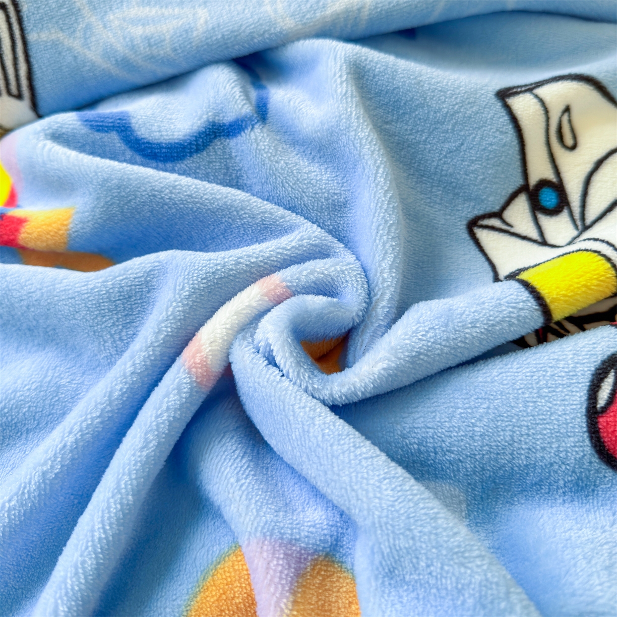 91家纺网 家纺一手货源 找家纺 名兮家居 2025秋冬正版授权经典奥特曼高克重牛奶绒羊羔绒多功能盖毯【含防伪标】 盖毯-闪电艾斯