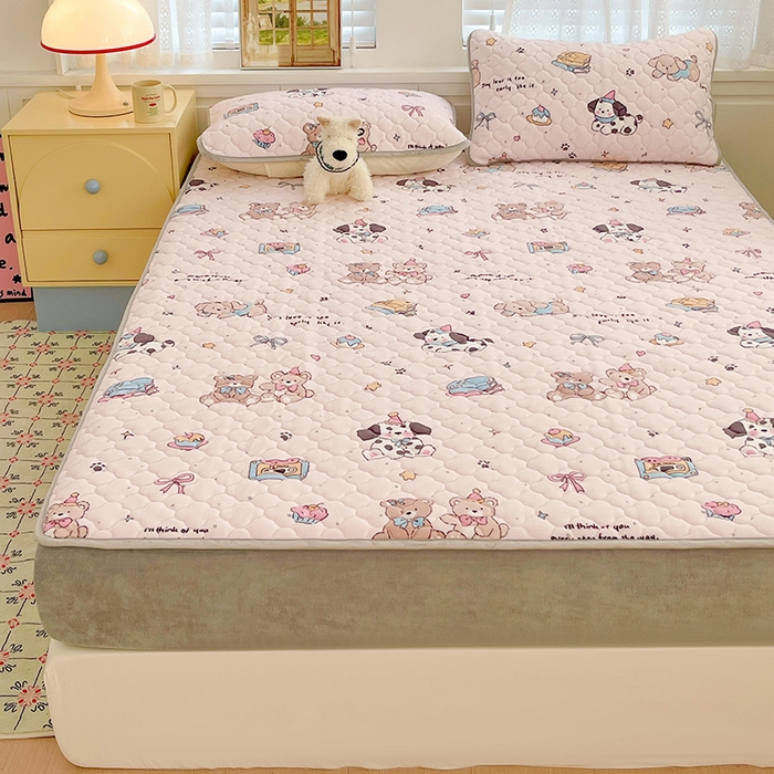 91家纺网 家纺一手货源 找家纺 富馨莱 2025新款牛奶绒夹棉床笠支持一件定做 甜心汪汪-夹棉