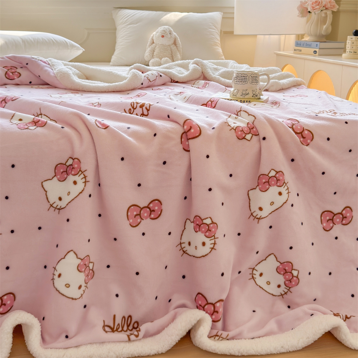 91家纺网 家纺一手货源 找家纺 名兮家居 2025秋冬正版授权经典奥特曼高克重牛奶绒羊羔绒多功能盖毯【含防伪标】 盖毯-美美kt