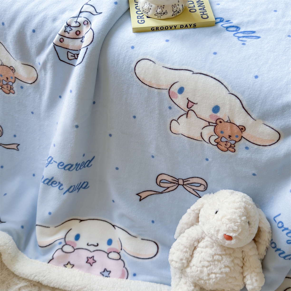 91家纺网 家纺一手货源 找家纺 名兮家居 2025秋冬正版授权经典奥特曼高克重牛奶绒羊羔绒多功能盖毯【含防伪标】 盖毯-甜品大耳狗