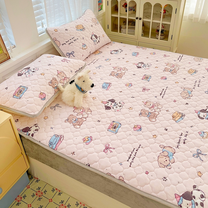 91家纺网 家纺一手货源 找家纺 富馨莱 2025新款牛奶绒夹棉床笠支持一件定做 甜心汪汪-夹棉