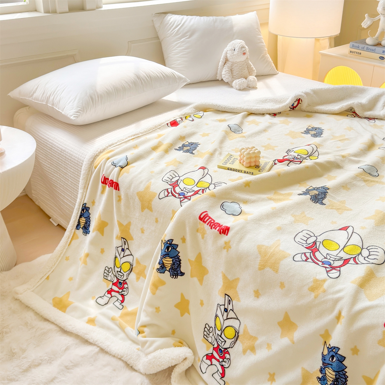 91家纺网 家纺一手货源 找家纺 名兮家居 2025秋冬正版授权经典奥特曼高克重牛奶绒羊羔绒多功能盖毯【含防伪标】 盖毯-星空战士