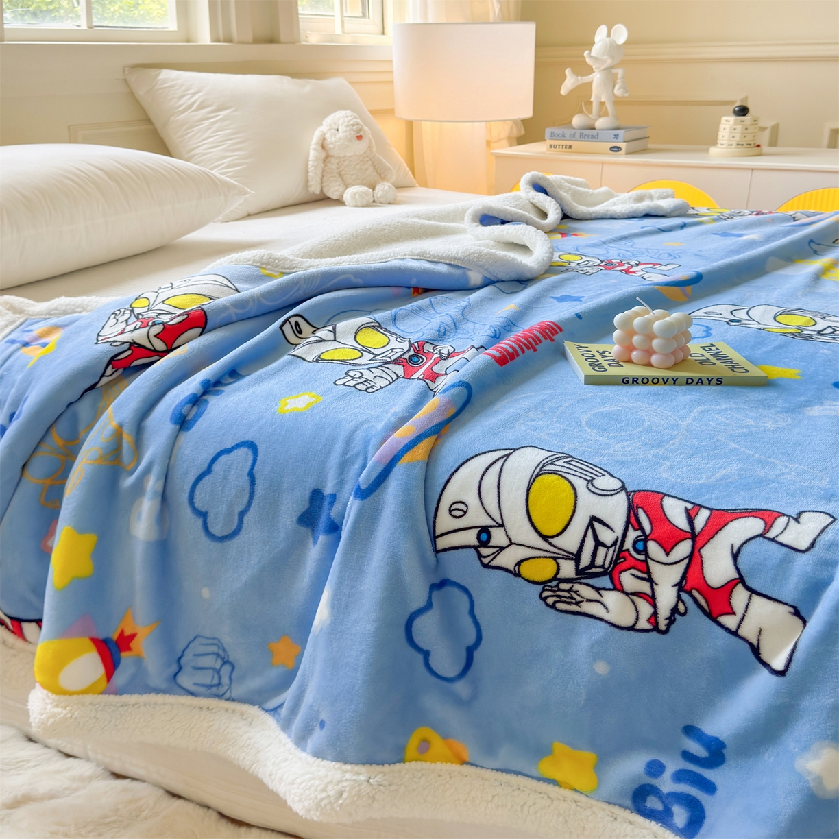 91家纺网 家纺一手货源 找家纺 名兮家居 2025秋冬正版授权经典奥特曼高克重牛奶绒羊羔绒多功能盖毯【含防伪标】 盖毯-闪电艾斯