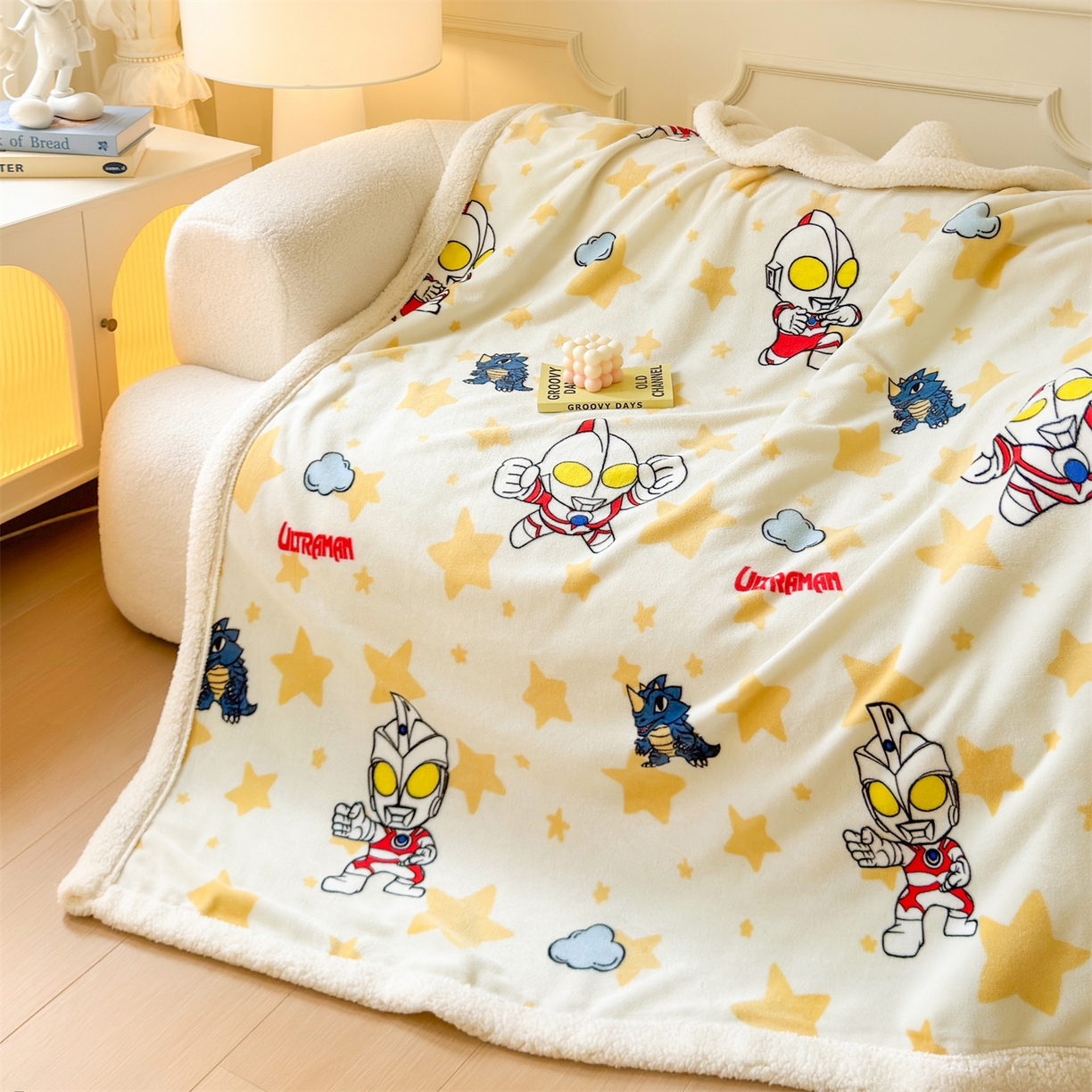 91家纺网 家纺一手货源 找家纺 名兮家居 2025秋冬正版授权经典奥特曼高克重牛奶绒羊羔绒多功能盖毯【含防伪标】 盖毯-星空战士