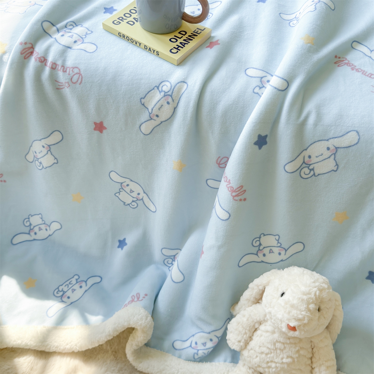 91家纺网 家纺一手货源 找家纺 名兮家居 2025秋冬正版授权经典奥特曼高克重牛奶绒羊羔绒多功能盖毯【含防伪标】 盖毯-星星大耳狗