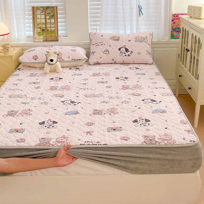 91家纺网 家纺一手货源 找家纺 富馨莱 2025新款牛奶绒夹棉床笠支持一件定做 甜心汪汪-夹棉