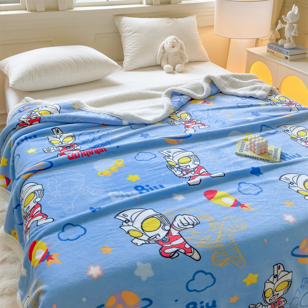 91家纺网 家纺一手货源 找家纺 名兮家居 2025秋冬正版授权经典奥特曼高克重牛奶绒羊羔绒多功能盖毯【含防伪标】 盖毯-闪电艾斯