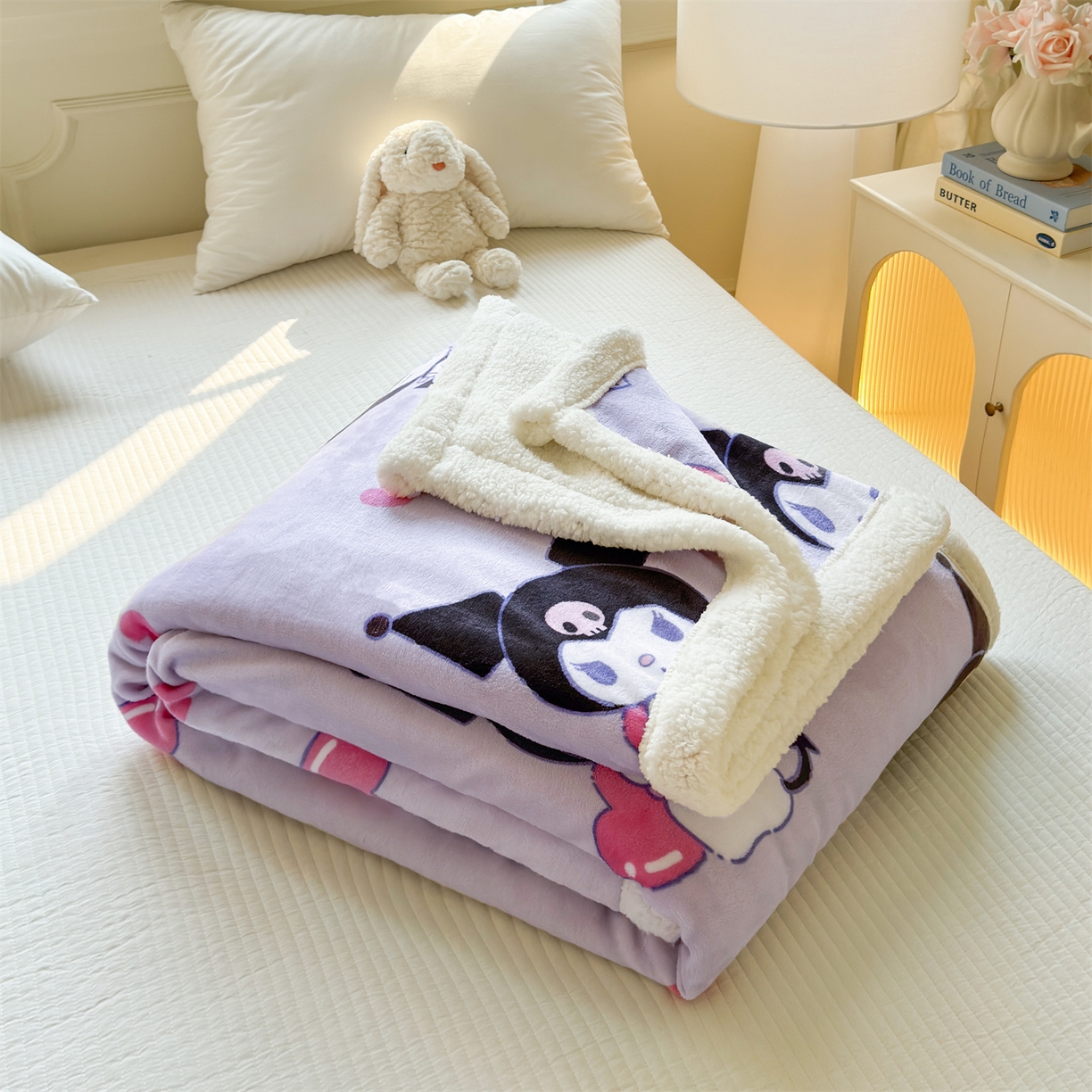 91家纺网 家纺一手货源 找家纺 名兮家居 2025秋冬正版授权经典奥特曼高克重牛奶绒羊羔绒多功能盖毯【含防伪标】 盖毯-紫色库洛米