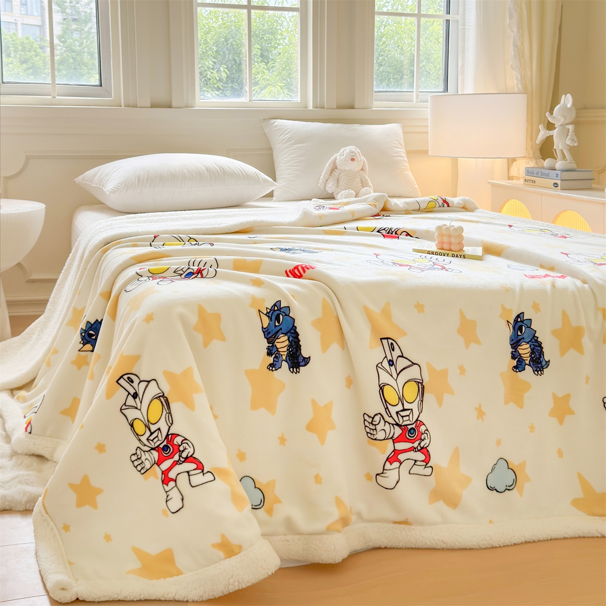 91家纺网 家纺一手货源 找家纺 名兮家居 2025秋冬正版授权经典奥特曼高克重牛奶绒羊羔绒多功能盖毯【含防伪标】 盖毯-星空战士