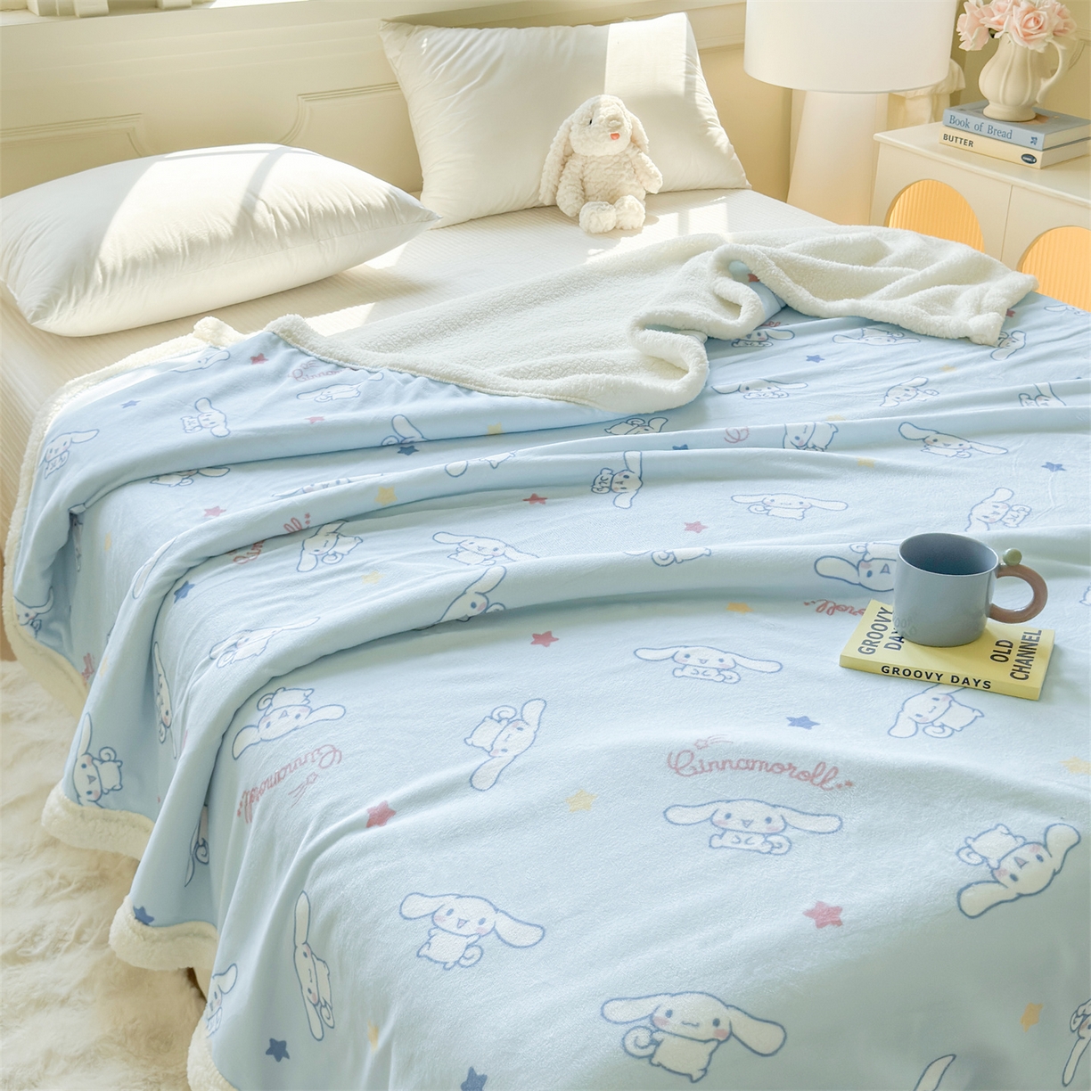 91家纺网 家纺一手货源 找家纺 名兮家居 2025秋冬正版授权经典奥特曼高克重牛奶绒羊羔绒多功能盖毯【含防伪标】 盖毯-星星大耳狗