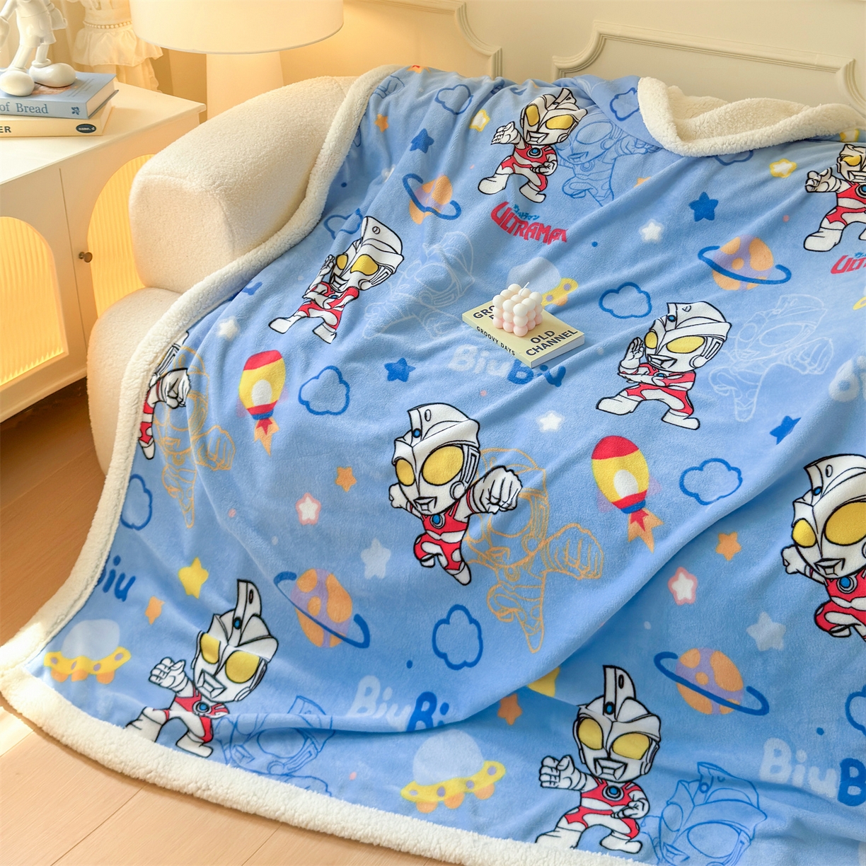 91家纺网 家纺一手货源 找家纺 名兮家居 2025秋冬正版授权经典奥特曼高克重牛奶绒羊羔绒多功能盖毯【含防伪标】 盖毯-闪电艾斯