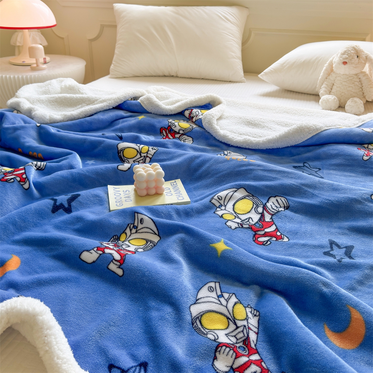 91家纺网 家纺一手货源 找家纺 名兮家居 2025秋冬正版授权经典奥特曼高克重牛奶绒羊羔绒多功能盖毯【含防伪标】 盖毯-艾斯