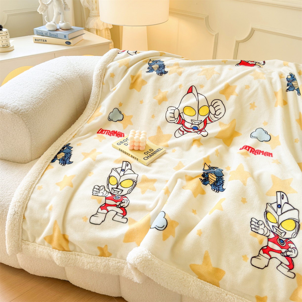 91家纺网 家纺一手货源 找家纺 名兮家居 2025秋冬正版授权经典奥特曼高克重牛奶绒羊羔绒多功能盖毯【含防伪标】 盖毯-星空战士