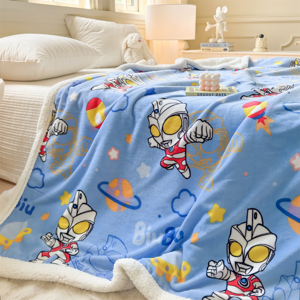 91家纺网 家纺一手货源 找家纺 名兮家居 2025秋冬正版授权经典奥特曼高克重牛奶绒羊羔绒多功能盖毯【含防伪标】 盖毯-闪电艾斯