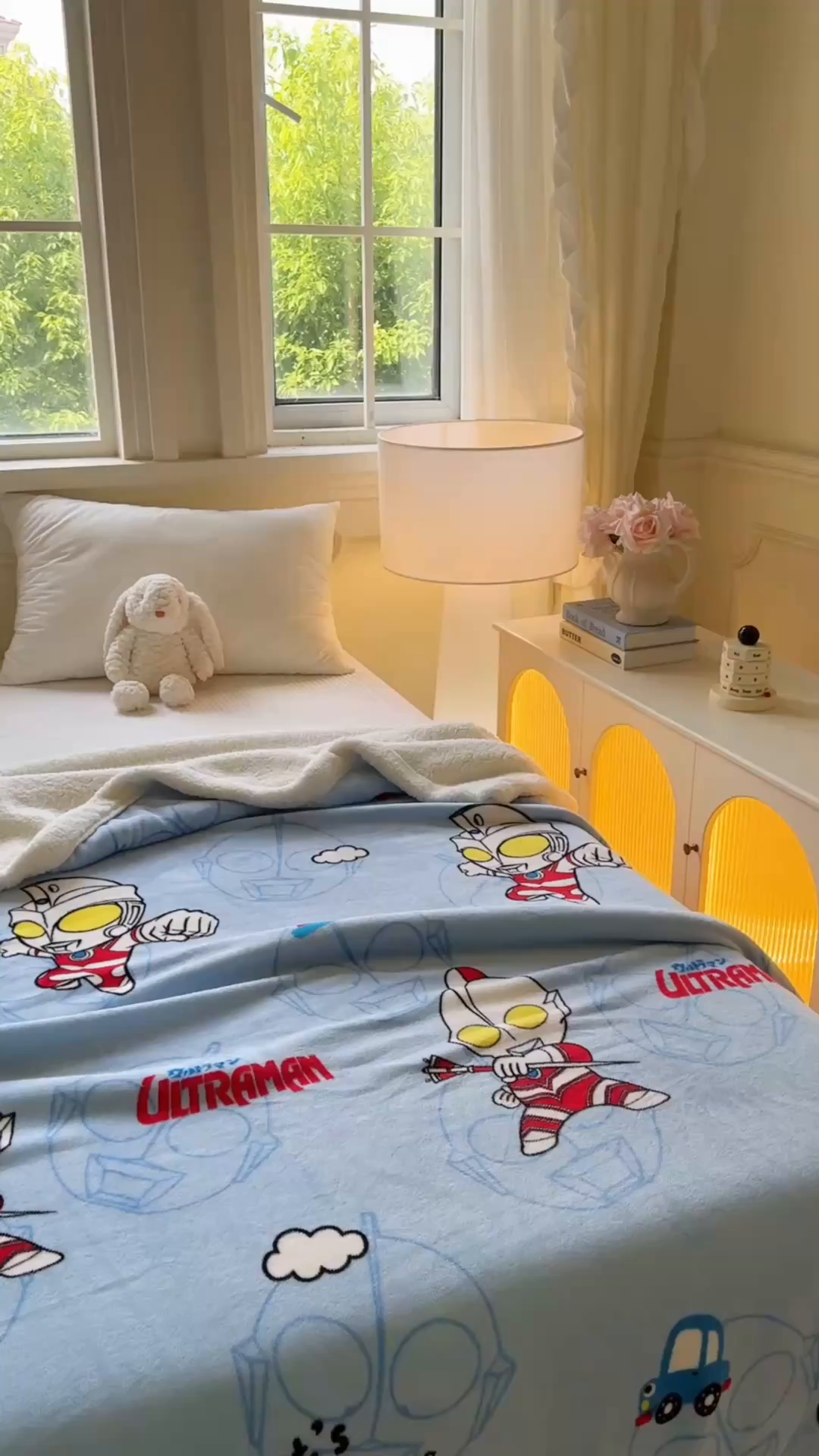 91家纺网 家纺一手货源 找家纺 名兮家居 2025秋冬正版授权经典奥特曼高克重牛奶绒羊羔绒多功能盖毯【含防伪标】 盖毯-云朵奥特曼