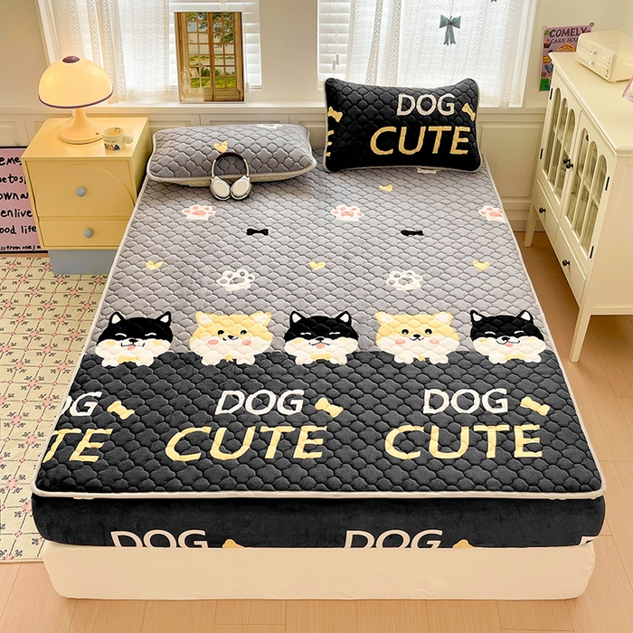 91家纺网 家纺一手货源 找家纺 富馨莱 2025新款牛奶绒夹棉床笠支持一件定做 小柯基-夹棉