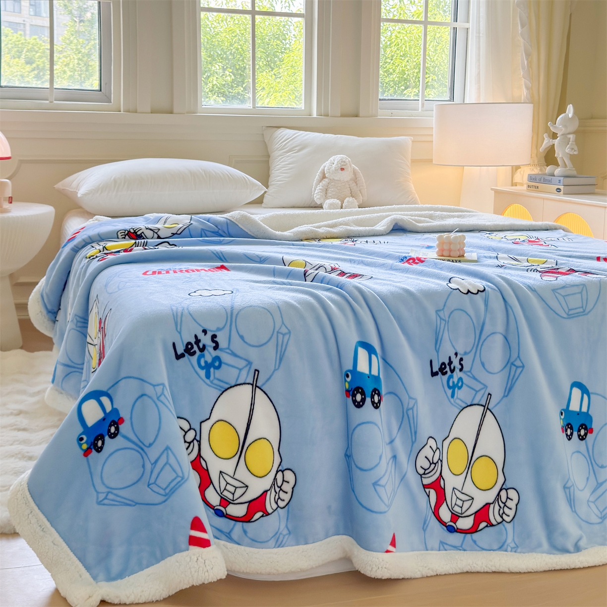 91家纺网 家纺一手货源 找家纺 名兮家居 2025秋冬正版授权经典奥特曼高克重牛奶绒羊羔绒多功能盖毯【含防伪标】 盖毯-云朵奥特曼