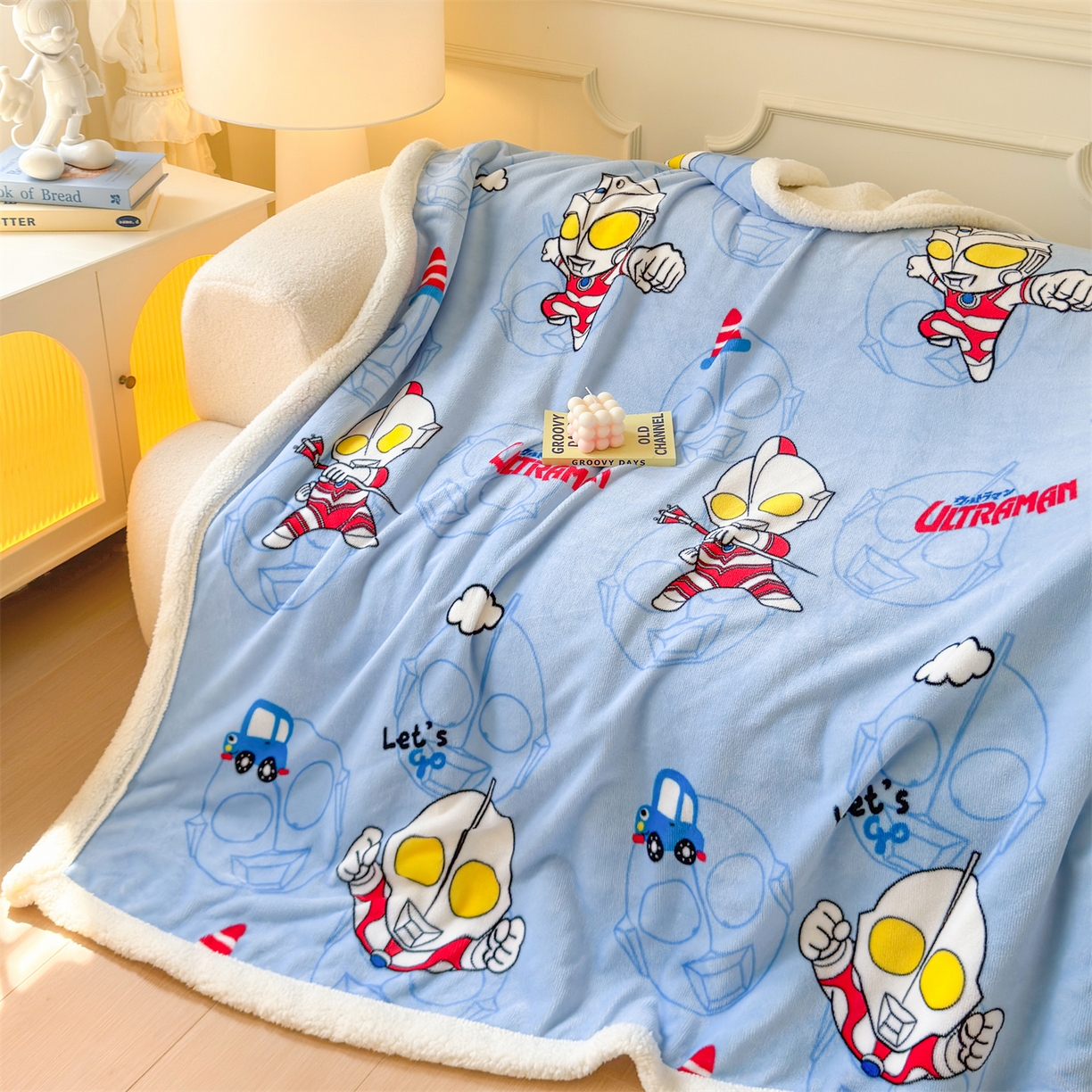 91家纺网 家纺一手货源 找家纺 名兮家居 2025秋冬正版授权经典奥特曼高克重牛奶绒羊羔绒多功能盖毯【含防伪标】 盖毯-云朵奥特曼