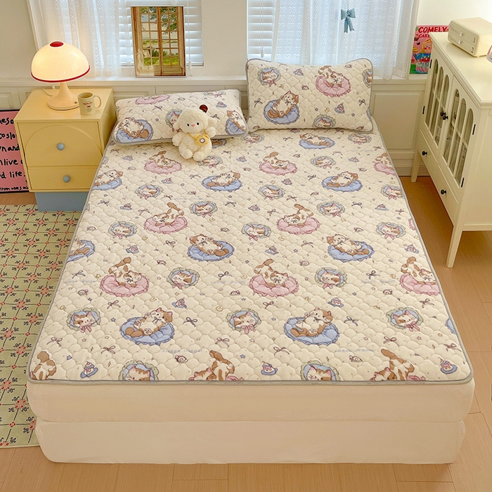 91家纺网 家纺一手货源 找家纺 富馨莱 2025新款牛奶绒夹棉床笠支持一件定做 小猫咪-夹棉