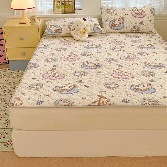 91家纺网 家纺一手货源 找家纺 富馨莱 2025新款牛奶绒夹棉床笠支持一件定做 小猫咪-夹棉