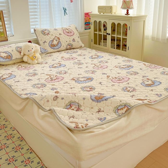 91家纺网 家纺一手货源 找家纺 富馨莱 2025新款牛奶绒夹棉床笠支持一件定做 小猫咪-夹棉