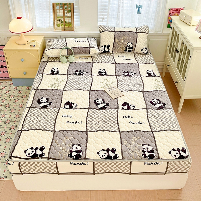 91家纺网 家纺一手货源 找家纺 富馨莱 2025新款牛奶绒夹棉床笠支持一件定做 熊猫皮皮-夹棉