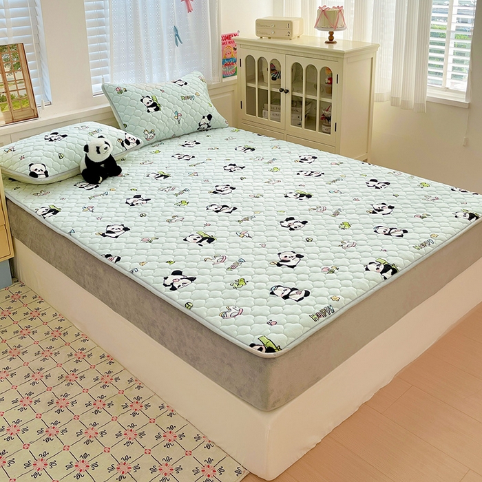 91家纺网 家纺一手货源 找家纺 富馨莱 2025新款牛奶绒夹棉床笠支持一件定做 熊猫仔仔-夹棉