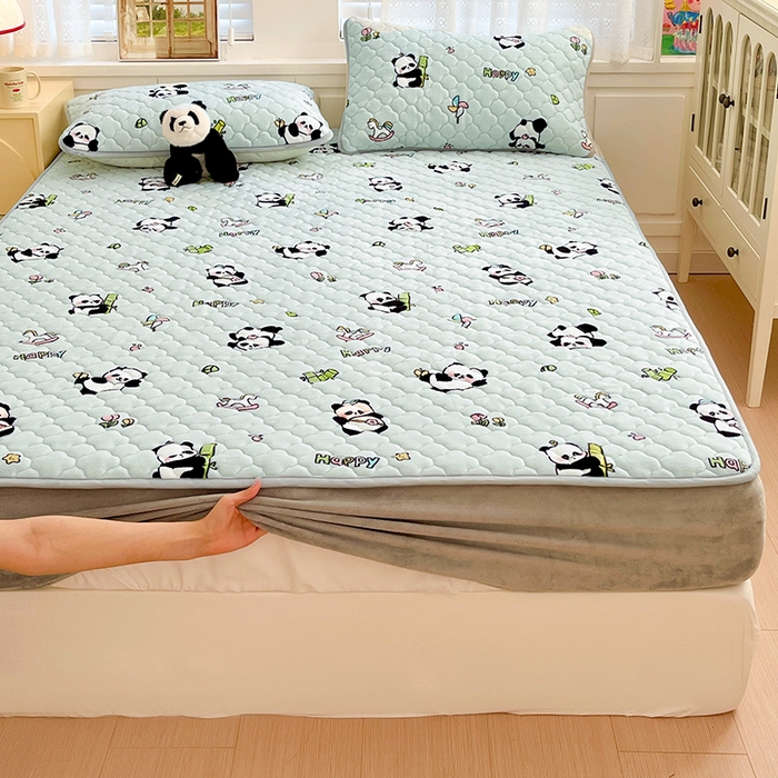 91家纺网 家纺一手货源 找家纺 富馨莱 2025新款牛奶绒夹棉床笠支持一件定做 熊猫仔仔-夹棉