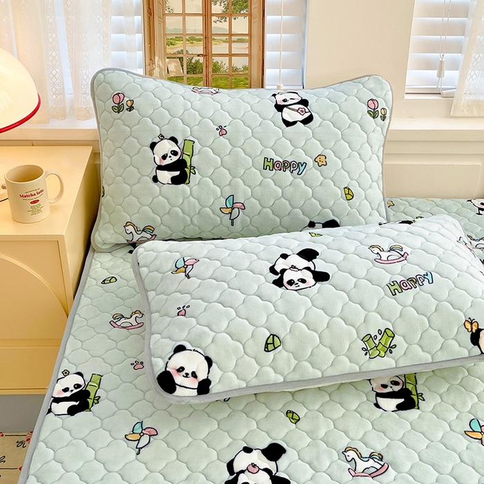 91家纺网 家纺一手货源 找家纺 富馨莱 2025新款牛奶绒夹棉床笠支持一件定做 熊猫仔仔-夹棉