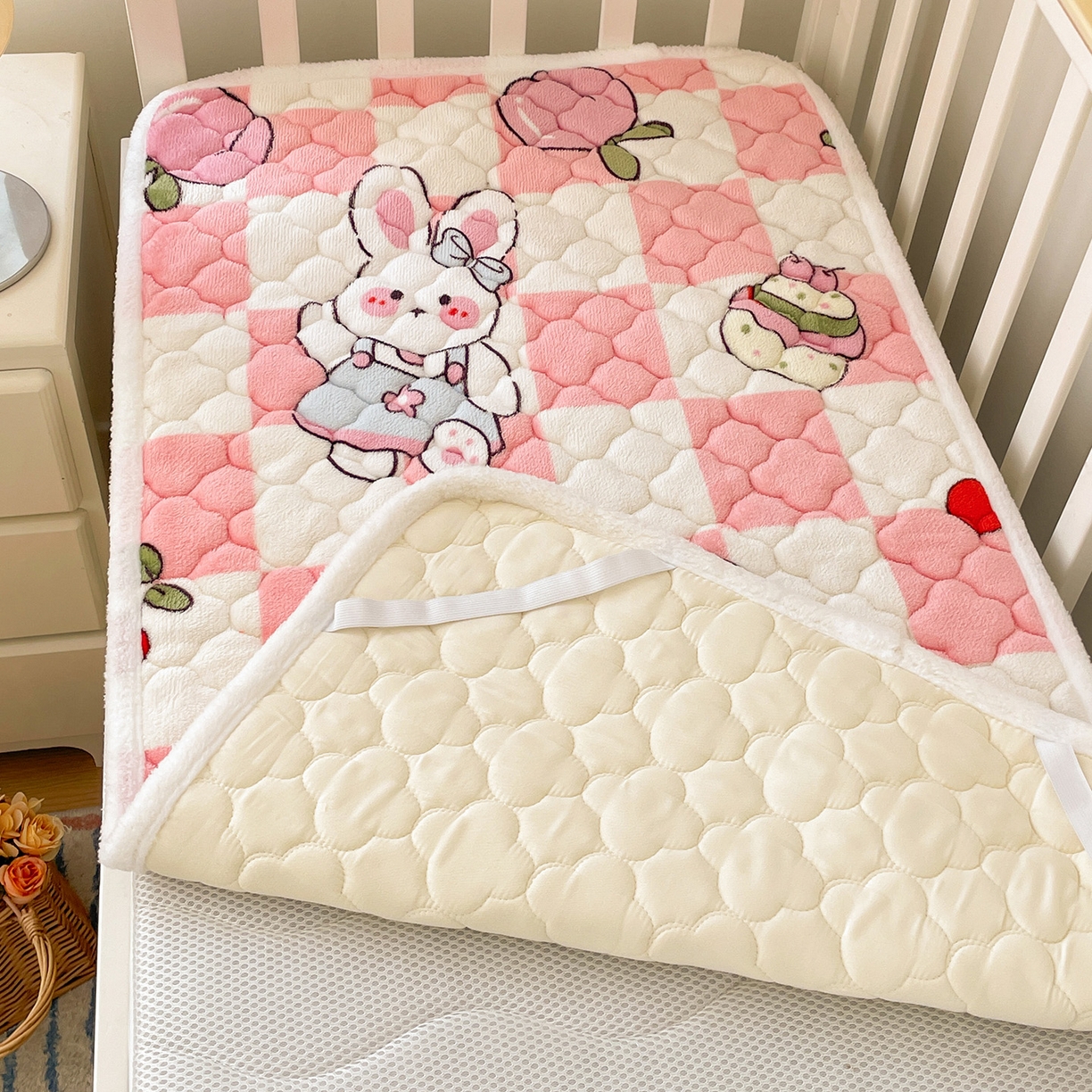 91家纺网 家纺一手货源 找家纺 富馨莱 2025新款幼儿园床垫支持定制尺寸 桃子兔兔