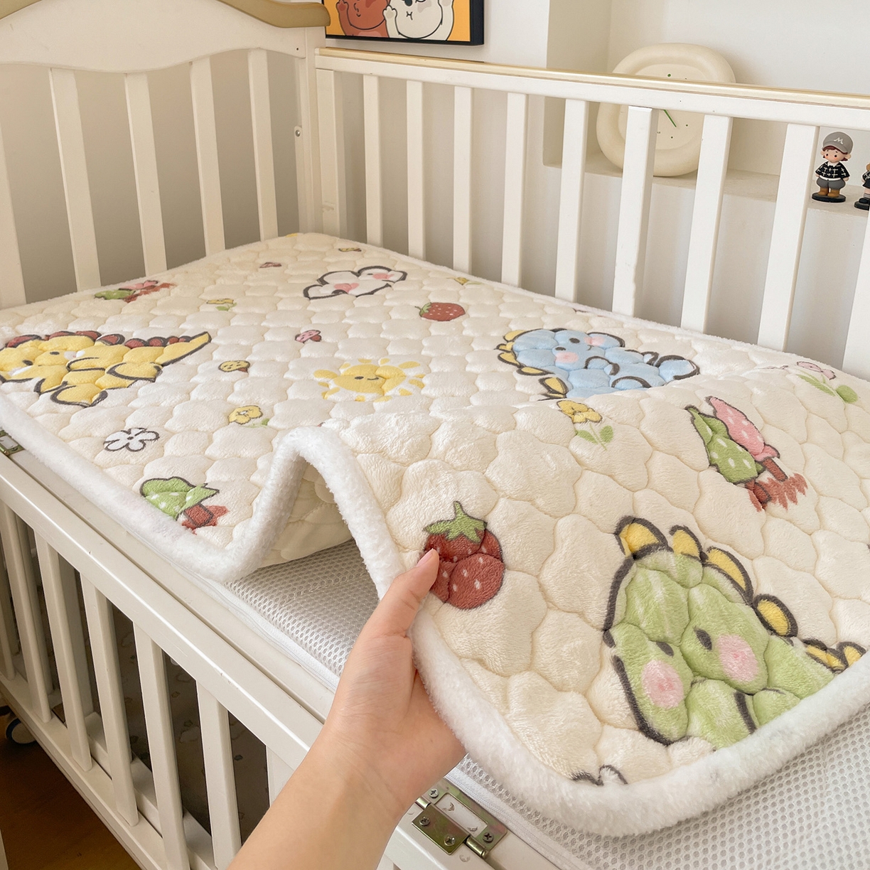 91家纺网 家纺一手货源 找家纺 富馨莱 2025新款幼儿园床垫支持定制尺寸 淘气恐龙