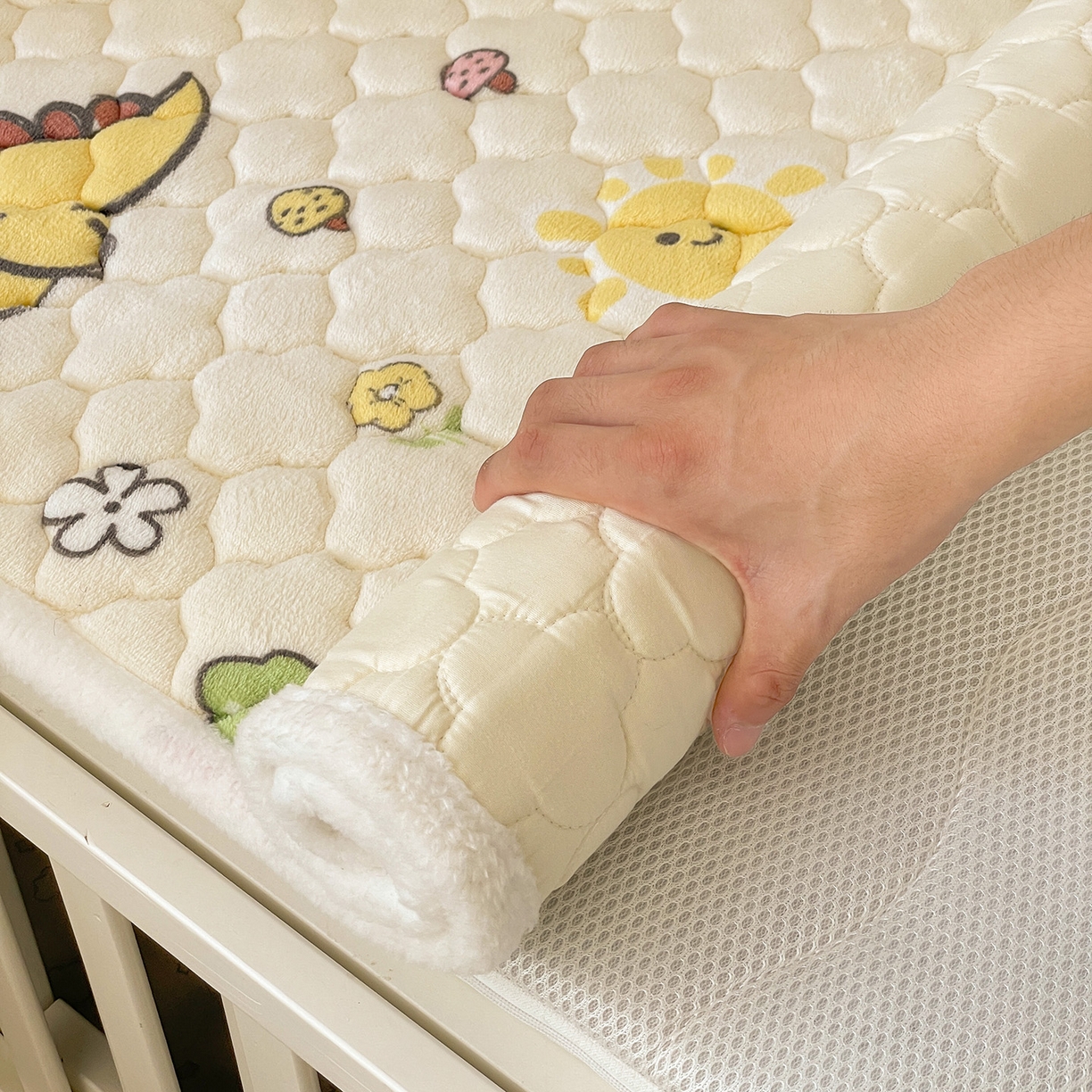 91家纺网 家纺一手货源 找家纺 富馨莱 2025新款幼儿园床垫支持定制尺寸 淘气恐龙