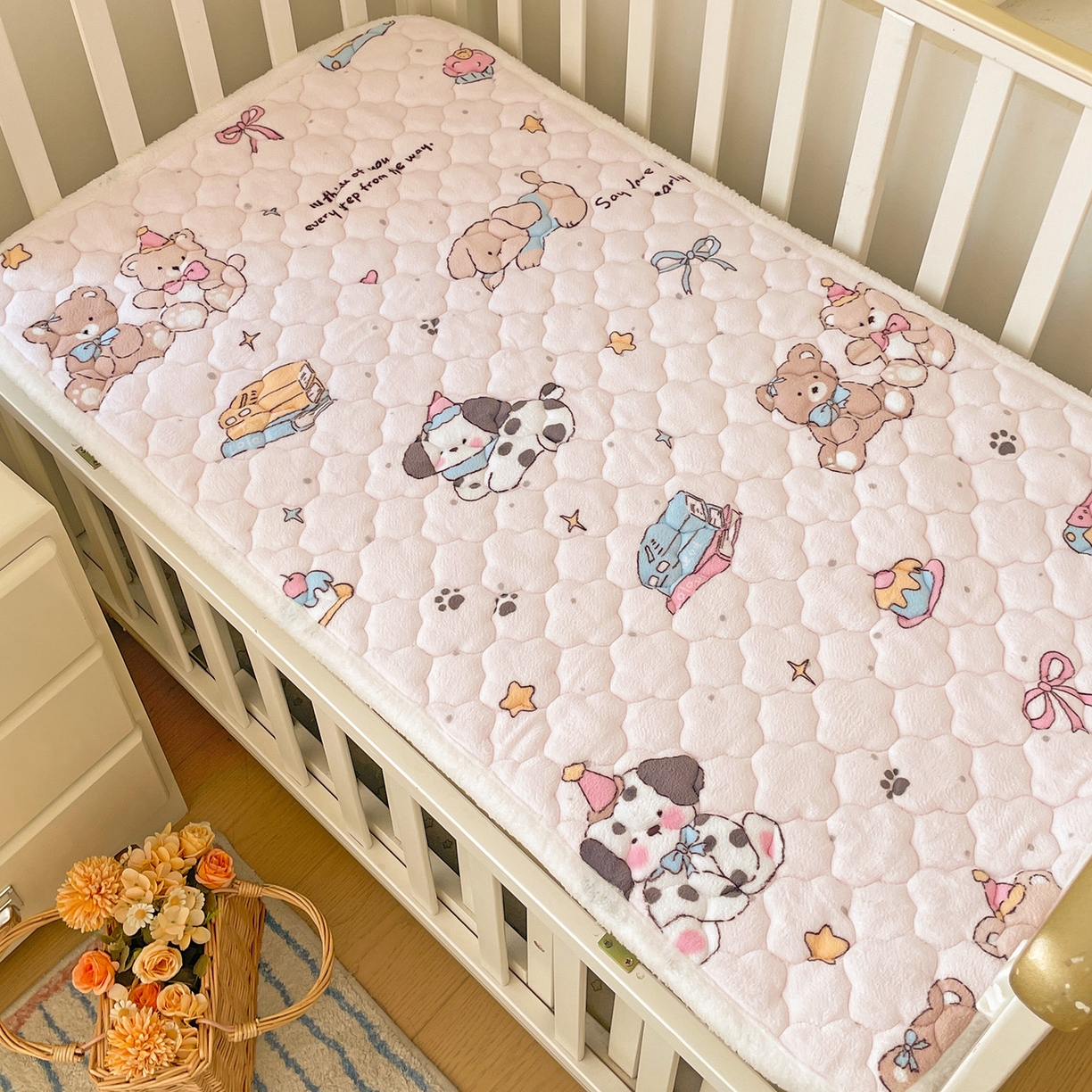 91家纺网 家纺一手货源 找家纺 富馨莱 2025新款幼儿园床垫支持定制尺寸 甜心汪汪