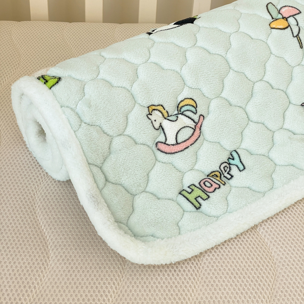 91家纺网 家纺一手货源 找家纺 富馨莱 2025新款幼儿园床垫支持定制尺寸 熊猫仔仔