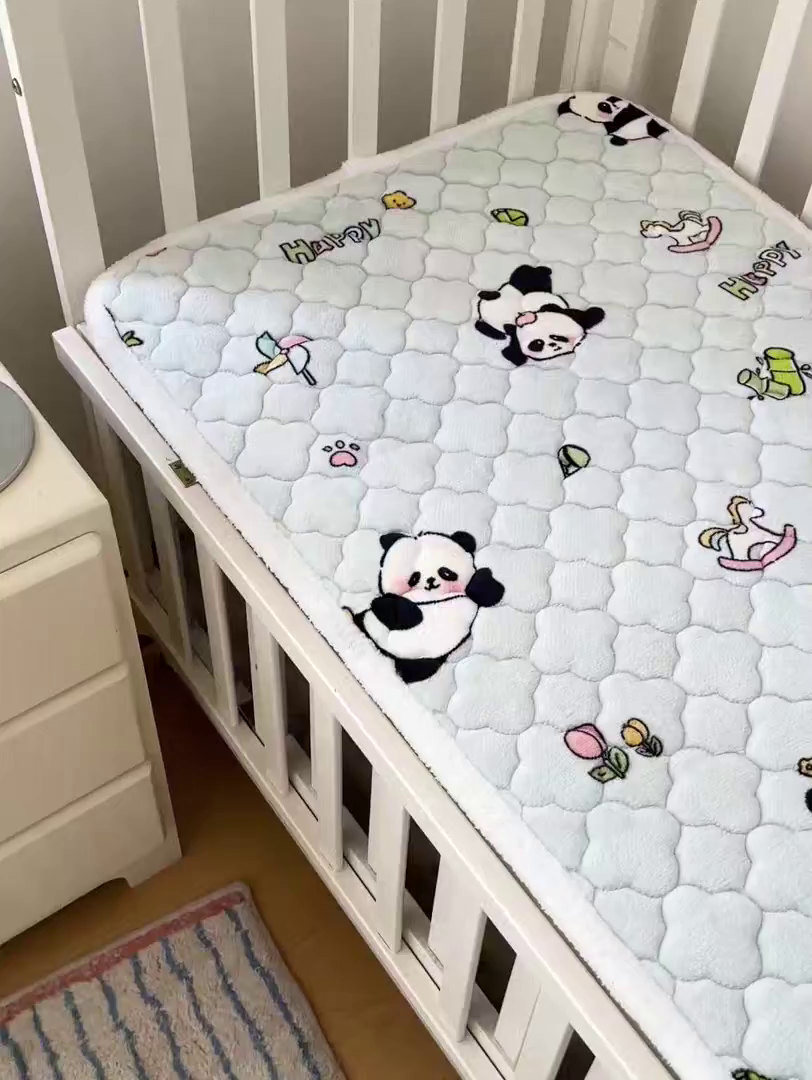 91家纺网 家纺一手货源 找家纺 富馨莱 2025新款幼儿园床垫支持定制尺寸 熊猫仔仔