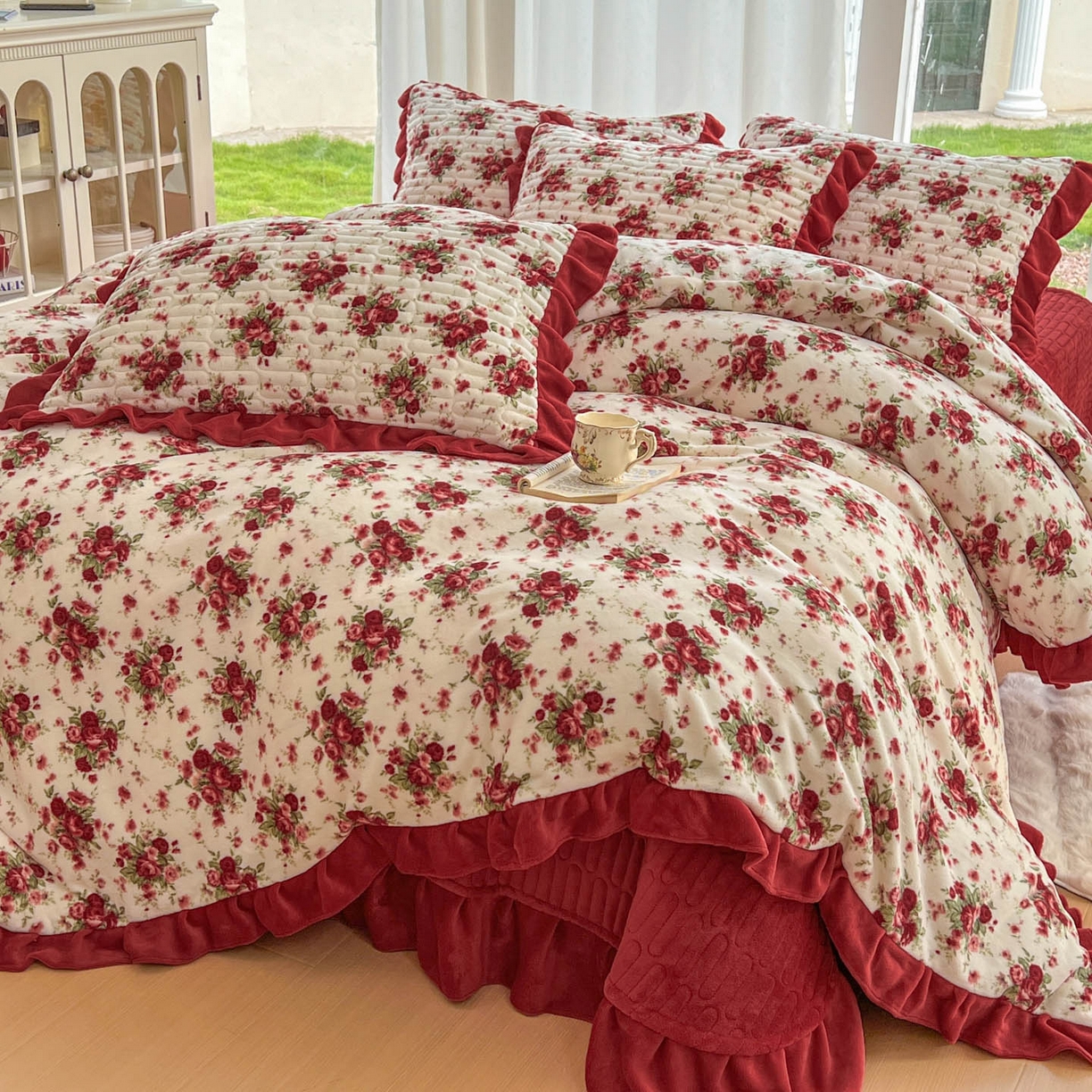 91家纺网 家纺一手货源 找家纺 （总）美梦家纺 2025新款花边牛奶绒床盖四件套