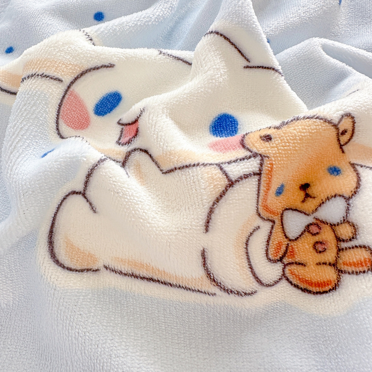 91家纺网 家纺一手货源 找家纺 博雅 2025新款三丽鸥正版授权高克重牛奶绒小版四件套提供买家秀 牛奶绒小版-点点玉桂狗