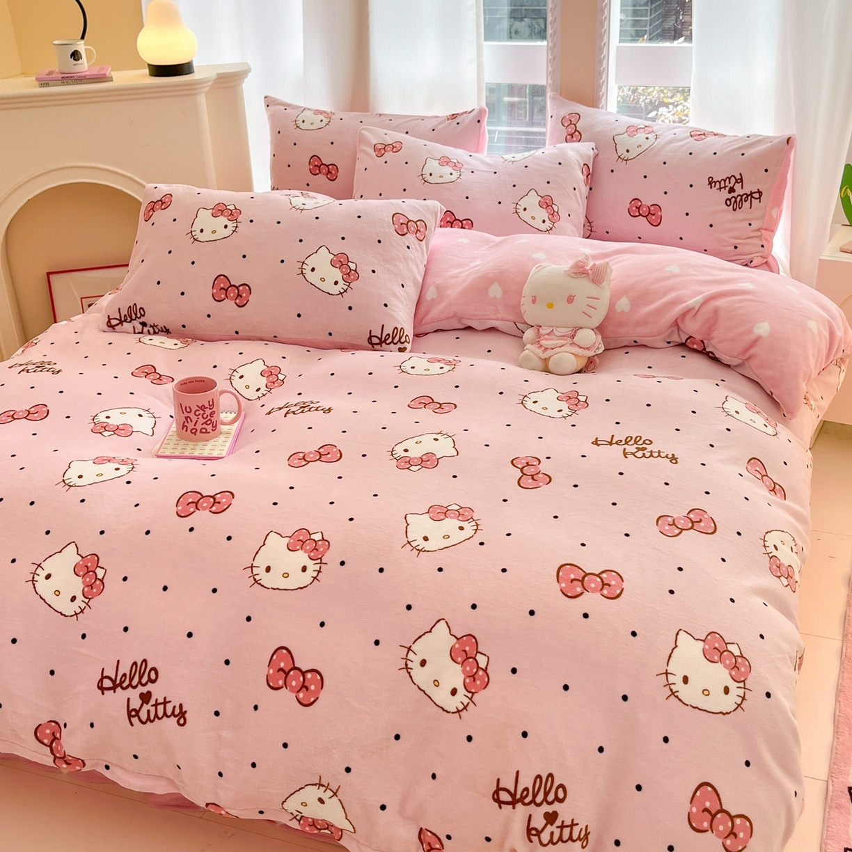 91家纺网 家纺一手货源 找家纺 博雅 2025新款三丽鸥正版授权高克重牛奶绒小版四件套提供买家秀 牛奶绒小版-粉色蝴蝶结 kt 猫