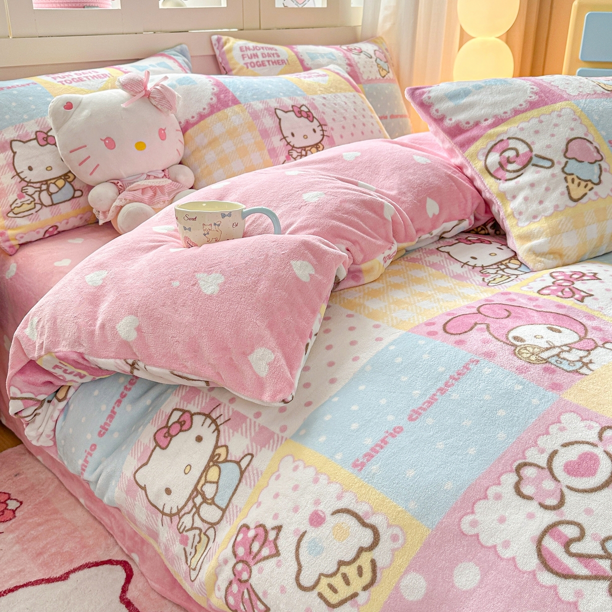 91家纺网 家纺一手货源 找家纺 博雅 2025新款三丽鸥正版授权高克重牛奶绒小版四件套提供买家秀 牛奶绒小版-粉色美乐蒂KT猫