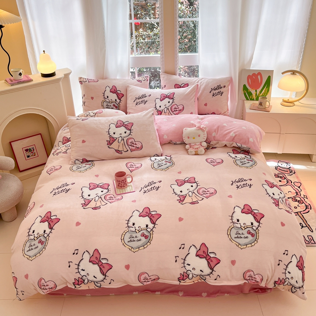 91家纺网 家纺一手货源 找家纺 博雅 2025新款三丽鸥正版授权高克重牛奶绒小版四件套提供买家秀 牛奶绒小版-害羞kt 猫专版花型