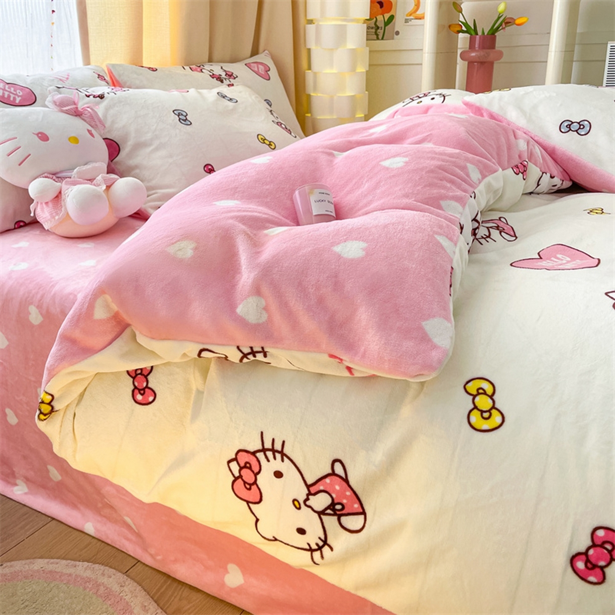 91家纺网 家纺一手货源 找家纺 博雅 2025新款三丽鸥正版授权高克重牛奶绒小版四件套提供买家秀 牛奶绒小版-蝴蝶结KT